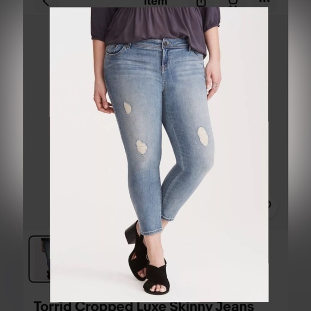 Torrid Blue Ankle Cropped jegging stretch Jeans Sz 24 distressed